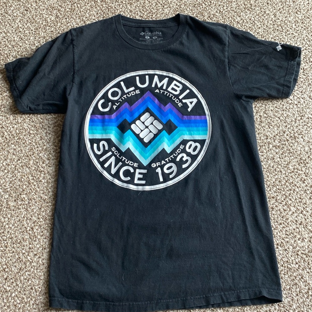 Columbia women’s graphic top